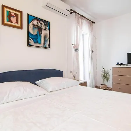 아파트 Marija 995 반졸레