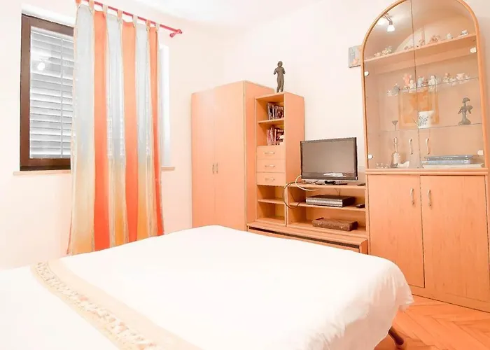 Marija 995 아파트